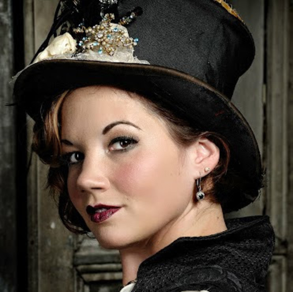 Meet your Posher, Kelly
